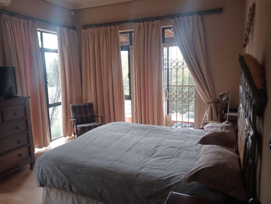 3 Bedroom Property for Sale in Safari Gardens North West